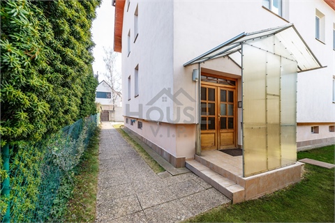 Prodej bytu 3kk, 73 m² - 28