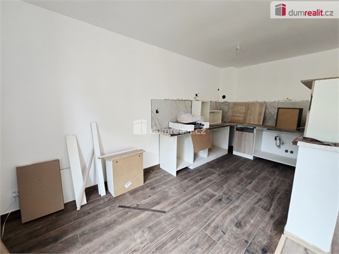 Pronájem bytu 3kk, 98 m² - 14
