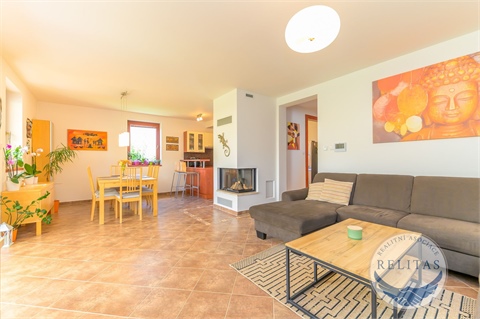 Prodej rodinného domu, 195 m² 2