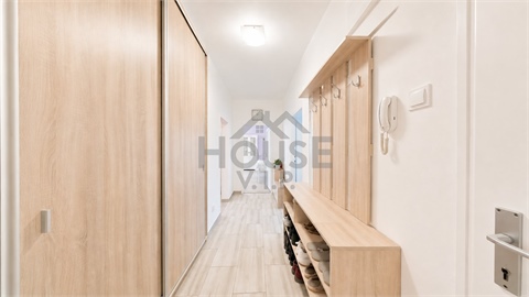 Prodej bytu 3+1, 77 m² 8