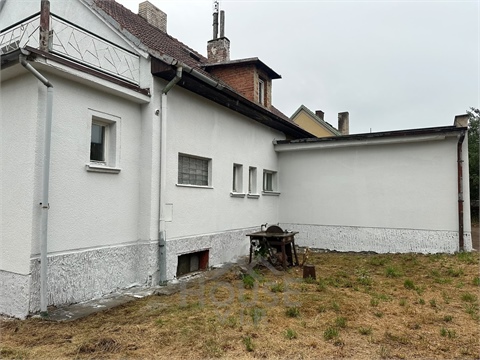 Prodej rodinného domu, 400 m² - 2