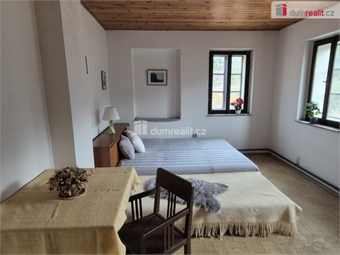 Prodej komerčního objektu, 218 m² 12