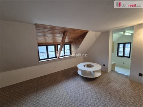 Prodej komerčního objektu, 218 m² 22