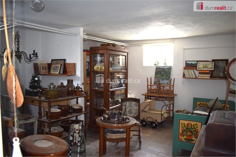 Prodej rodinného domu, 250 m² 10