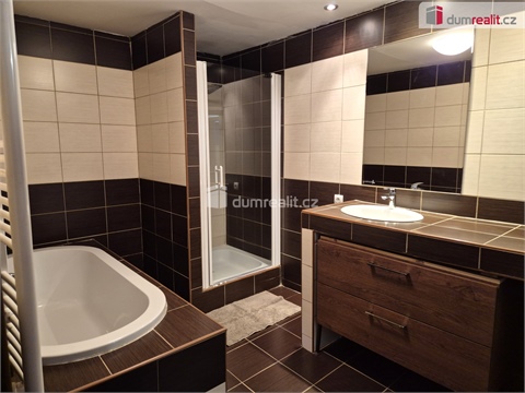 Prodej rodinného domu, 99 m² - 24