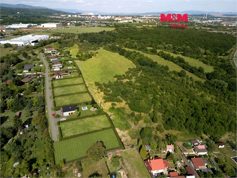 Prodej stavebního pozemku, 1 005 m² 2