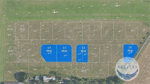 Prodej stavebního pozemku, 718 m² 8
