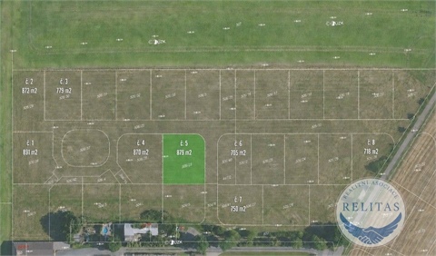 Prodej stavebního pozemku, 879 m² 0