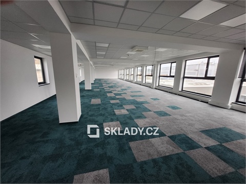 Pronájem kanceláře, 640 m² 12