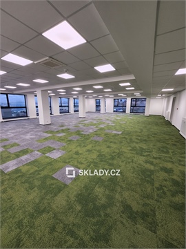 Pronájem kanceláře, 640 m² 10