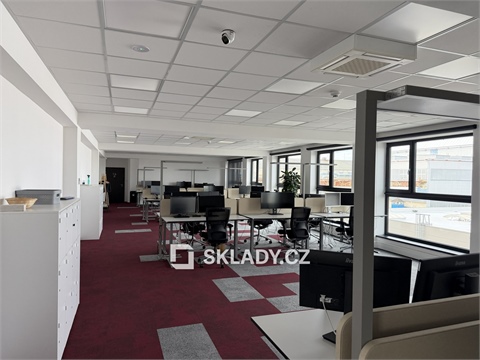 Pronájem kanceláře, 640 m² 8
