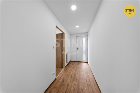 Prodej rodinného domu, 70 m² 14