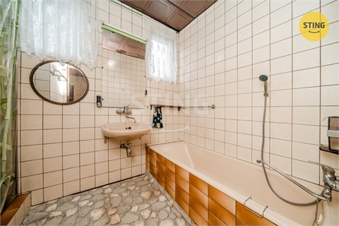 Prodej rodinného domu, 193 m² - 6