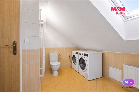 Prodej rodinného domu, 280 m² - 2