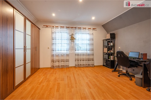 Prodej bytu 4kk, 109 m² - 10