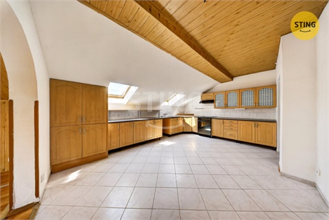 Prodej rodinného domu, 318 m² 6