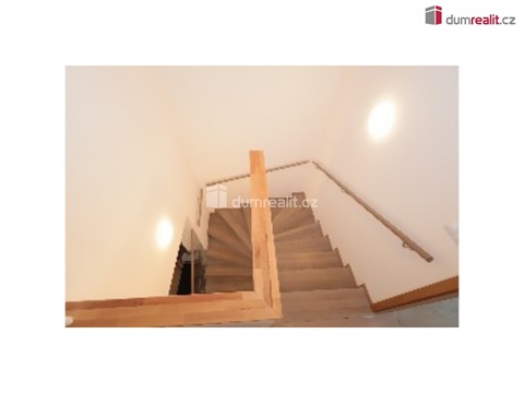 Pronájem rodinného domu, 168 m² 14