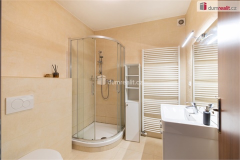 Prodej rodinného domu, 249 m² - 8