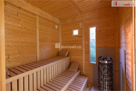 Prodej rodinného domu, 249 m² 18