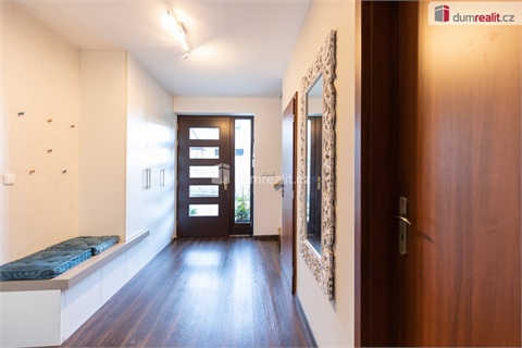 Prodej rodinného domu, 249 m² - 6