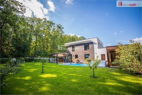 Prodej rodinného domu, 249 m² 0
