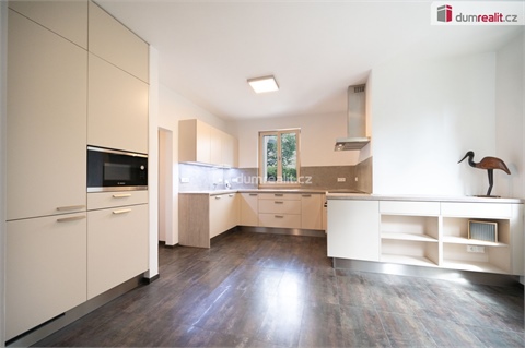 Prodej rodinného domu, 224 m² 16