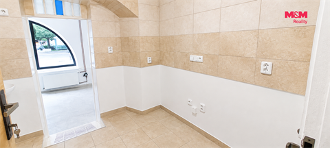 Pronájem komerčního objektu, 29 m² - 14