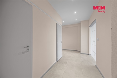 Prodej bytu 2kk, 56 m² - 12