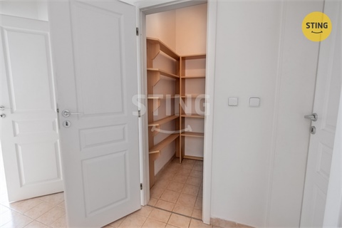 Prodej rodinného domu, 192 m² - 10