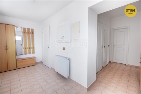 Prodej rodinného domu, 192 m² - 6
