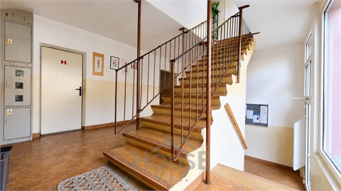 Prodej bytu 3+1, 69 m² 24