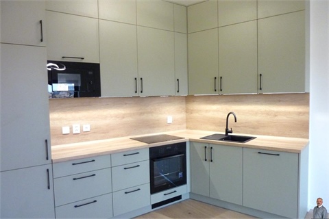 Pronájem bytu 2kk, 81 m² 0