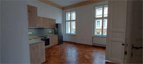 Pronájem bytu 3kk, 100 m² 8