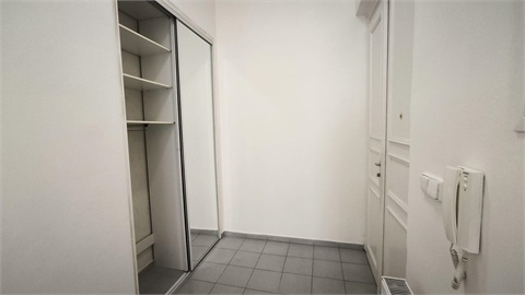 Pronájem bytu 3kk, 100 m² - 12