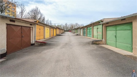 Pronájem garáže, 18 m² 4