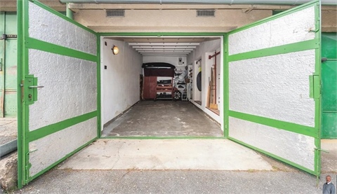 Pronájem garáže, 18 m² - 0