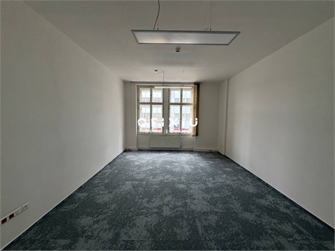 Pronájem kanceláře, 127 m² - 4