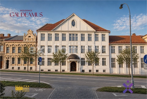 Pronájem kanceláře, 211 m² 0