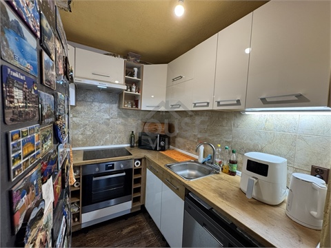 Prodej bytu 2kk, 45 m² - 24