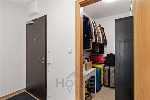 Prodej bytu 2kk, 60 m² - 26