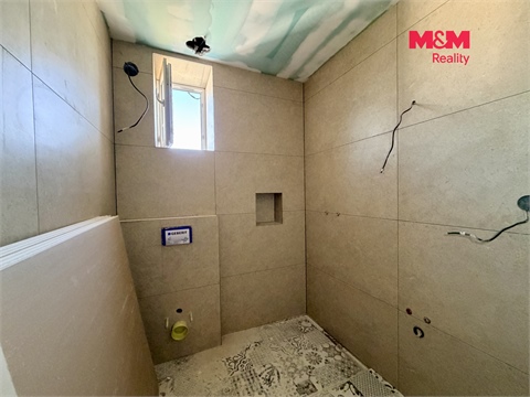 Prodej obchodních prostor, 154 m² 2