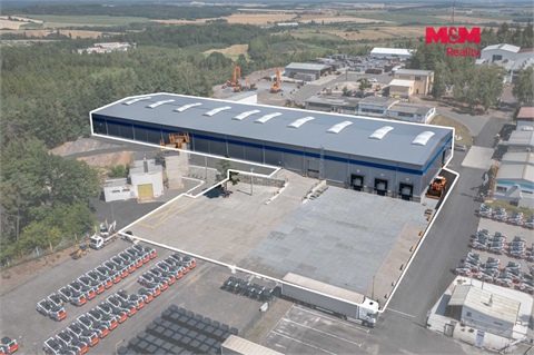 Pronájem skladu / haly, 3 885 m² - 0