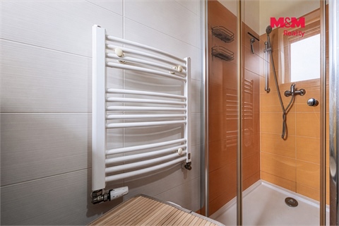 Prodej rodinného domu, 100 m² 24