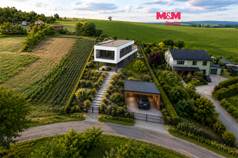 Prodej stavebního pozemku, 1 359 m² 0