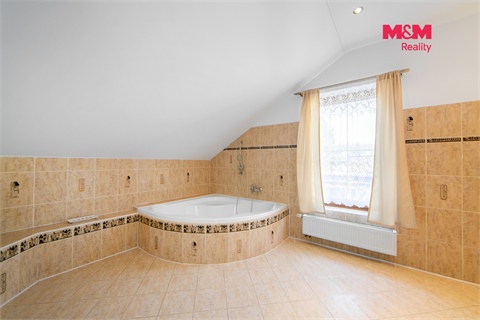 Prodej rodinného domu, 230 m² 26
