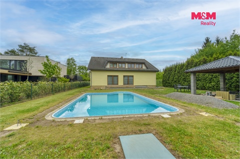 Prodej rodinného domu, 230 m² - 14