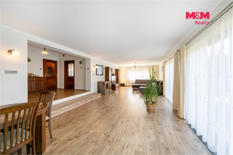 Prodej rodinného domu, 230 m² - 0