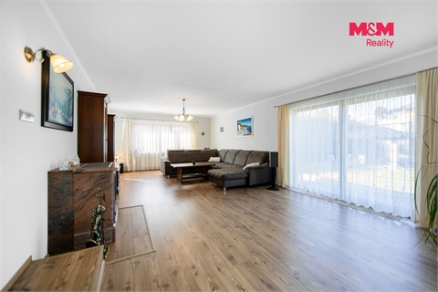 Prodej rodinného domu, 230 m² - 6