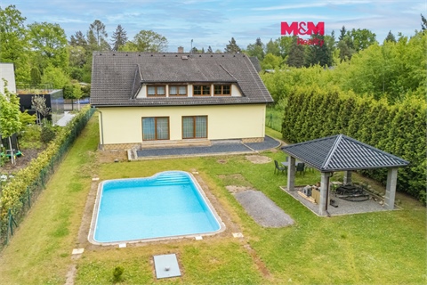 Prodej rodinného domu, 230 m² 0