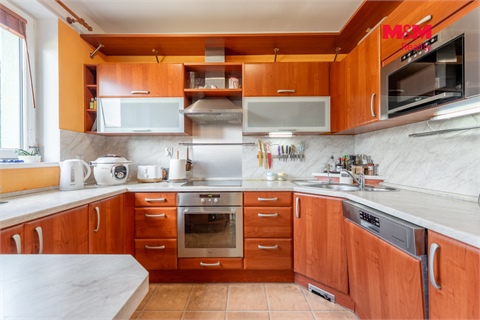 Prodej rodinného domu, 121 m² - 6